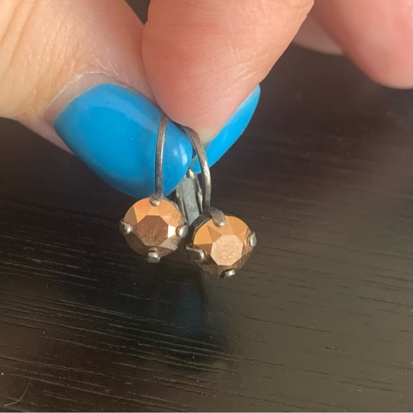 Sabika crystal drop earrings - Picture 2 of 9